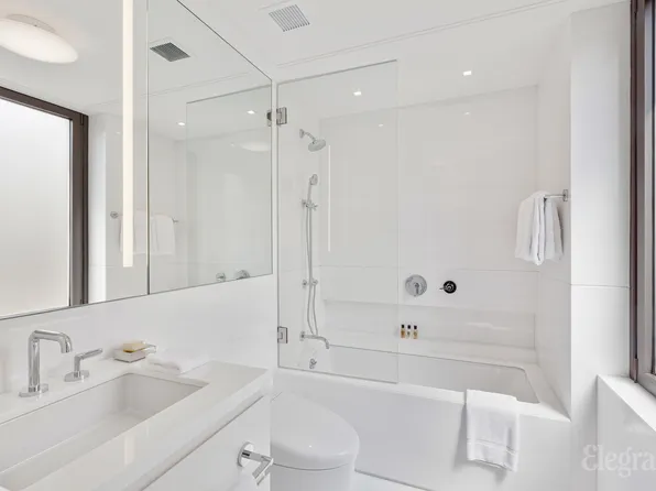35 East 76th Street 815 image 3 of 11