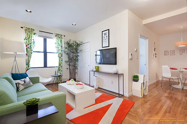 Rented by aptsandlofts.com | media 14