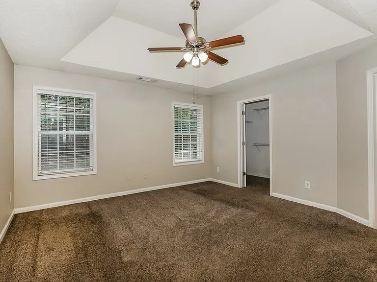 409 Mazley Dr — Photo 10