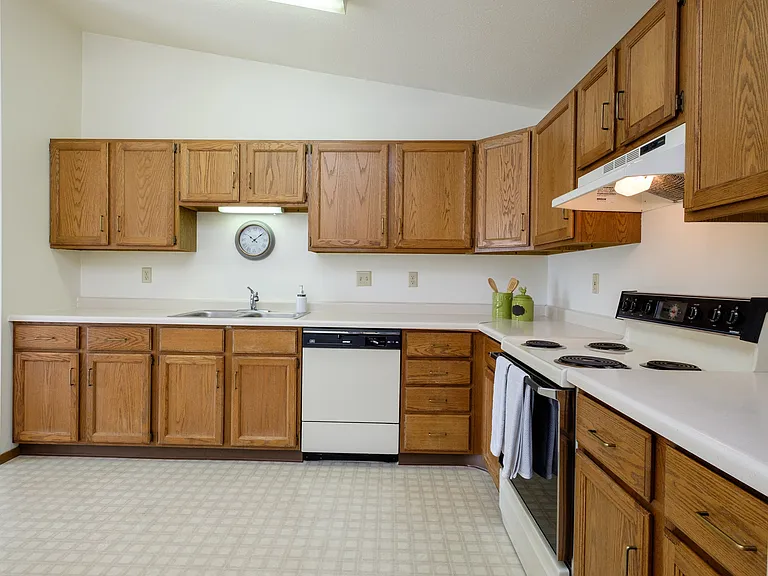 Fargo, ND Flickertail Apartments | Kitchen