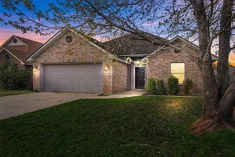 3212 Grand Lake Dr — Photo 1