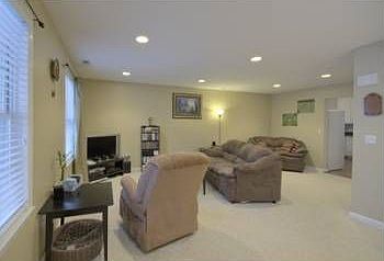 5th image of 480 Wimmer St