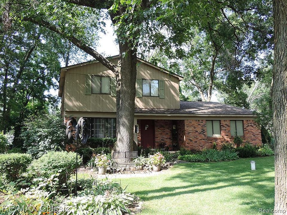 1st image of 2775 Buena Vista Dr