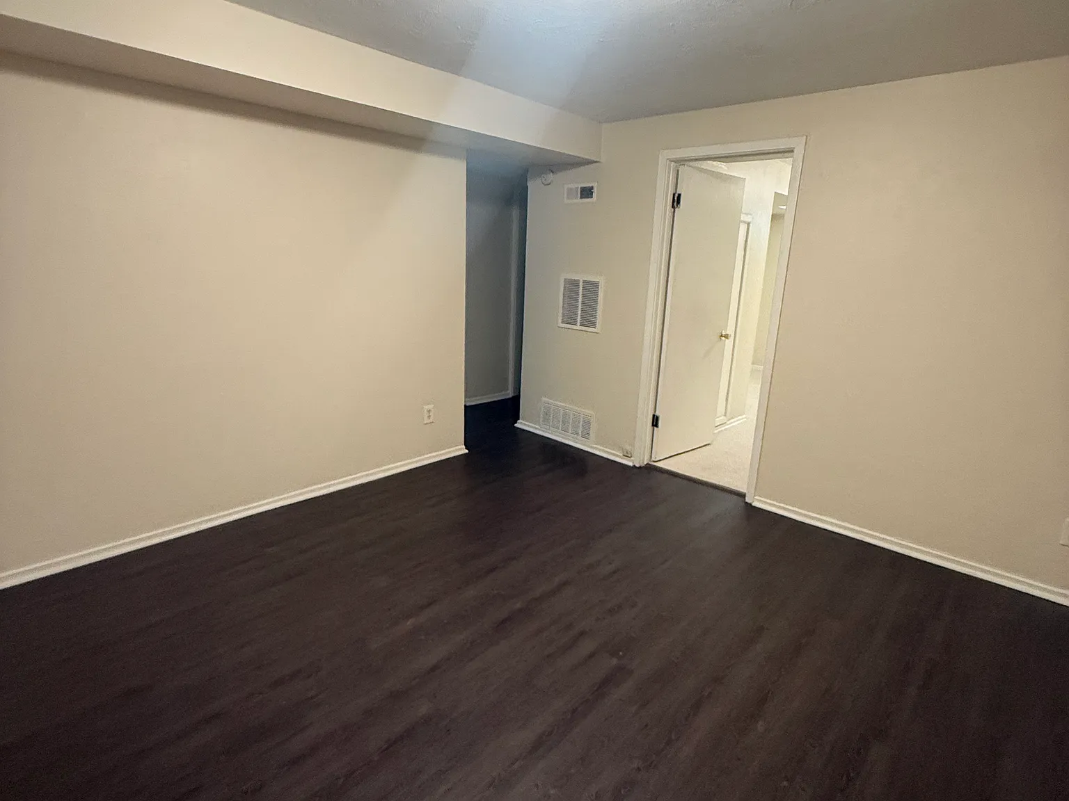 2 bed, 815 sqft, $1,200 — Photo 3