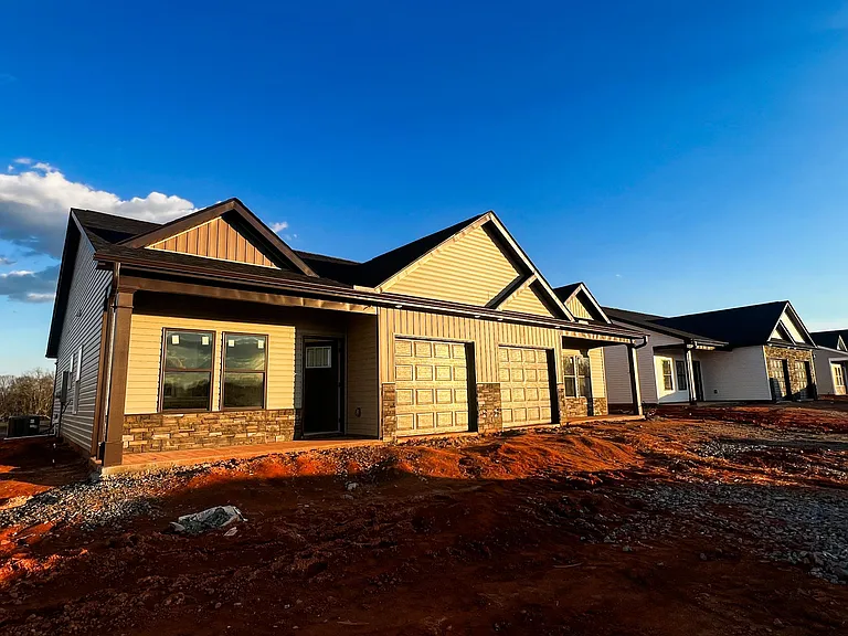 276 Hummingbird Ln — Photo 22