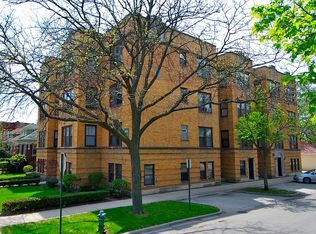 9 Greenfield St APT 1, Oak Park, IL 60302