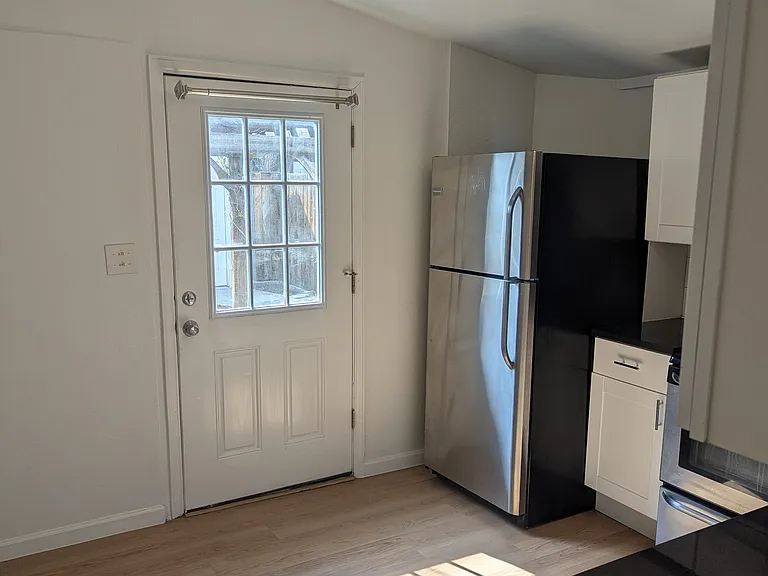 1517 King St — Photo 11