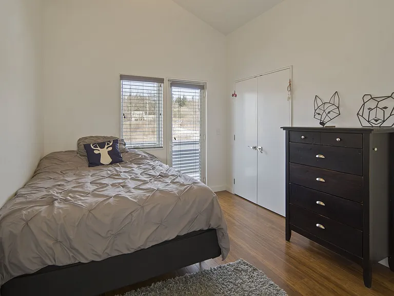 135 Muzzy Rd — Photo 16