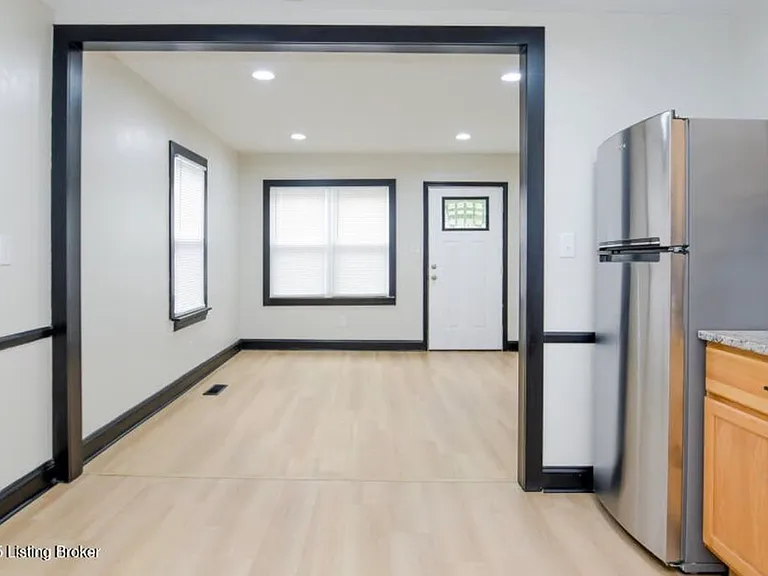 9203 Wilson Ave — Photo 15