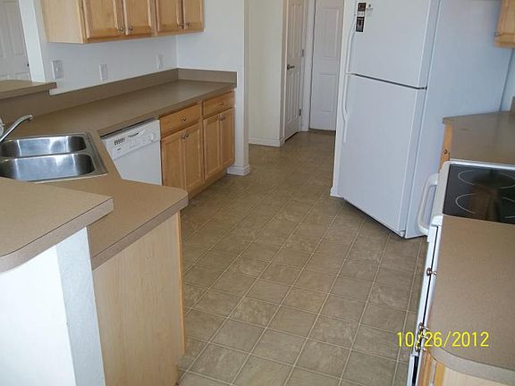 2nd image of 244 SE Victoria Gln