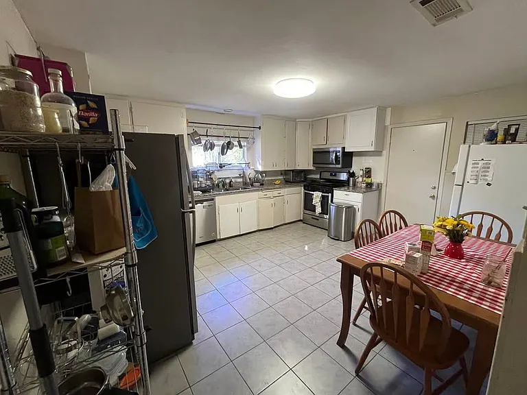7103 Guadalupe St — Photo 12