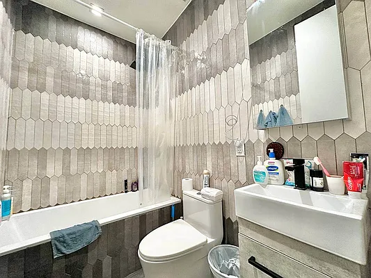 Rented by Doorway NYC, LLC | media 14