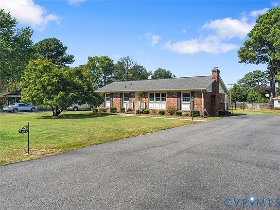 2nd image of 8165 Greenview Rd