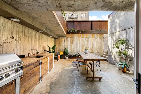 Sold by Compass | media 14