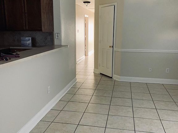 3rd image of 2819 NW 21st St APT 103