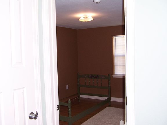 5th image of 2202 Saint Mary Ave