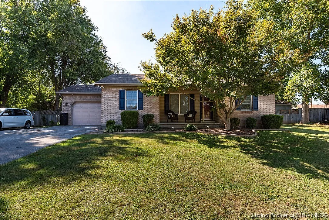 1473 Spencer Avenue photo 1