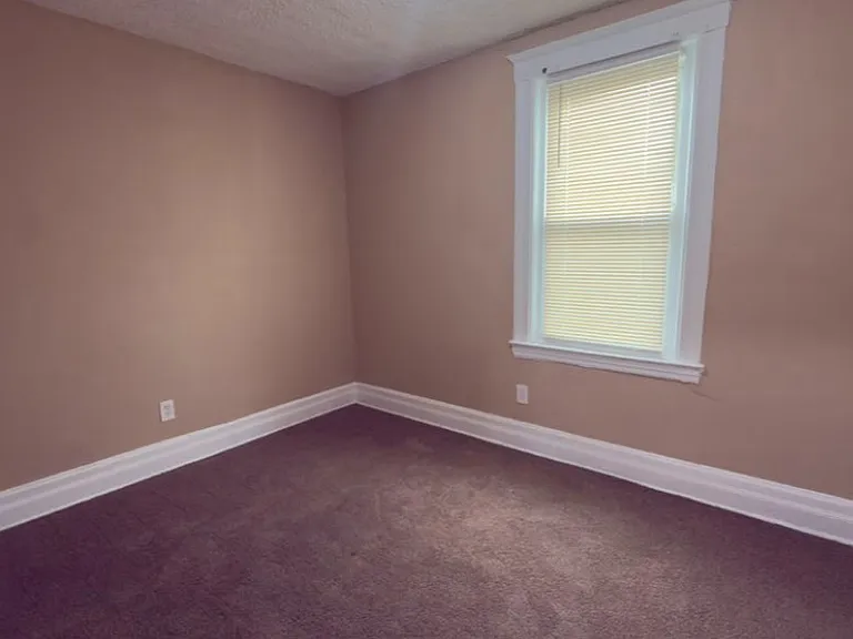 2152 Fairview St — Photo 6