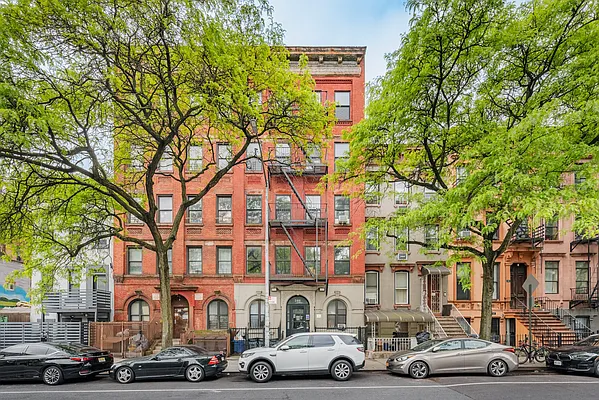 Rented by REAL New York | media 14