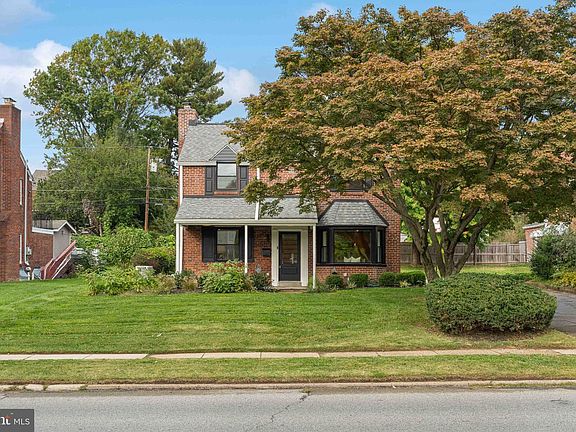 2nd image of 559 Haverford Rd