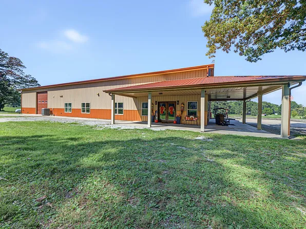 128 Deer Point, Byrdstown, TN 38549