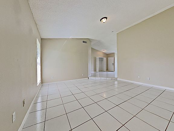 4th image of 1350 La Mirada Ct