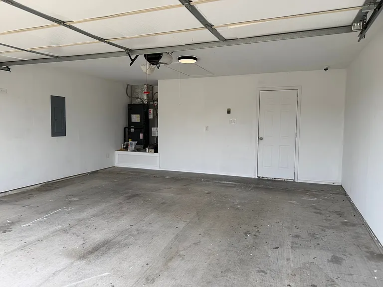 404 Kylar St — Photo 42