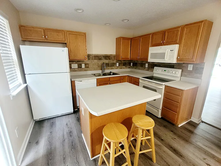 10920 Kinston Ridge Pl #10920 — Photo 8