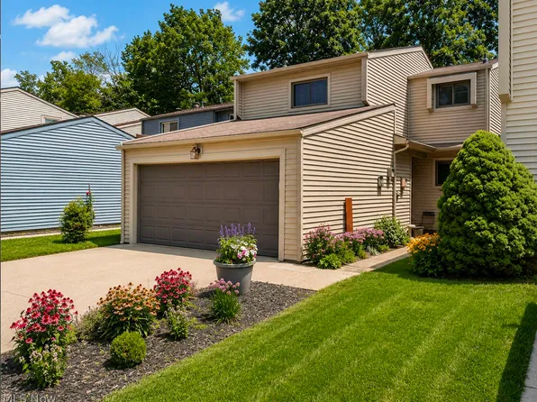 7079 Windmill Ln, Mentor, OH 44060