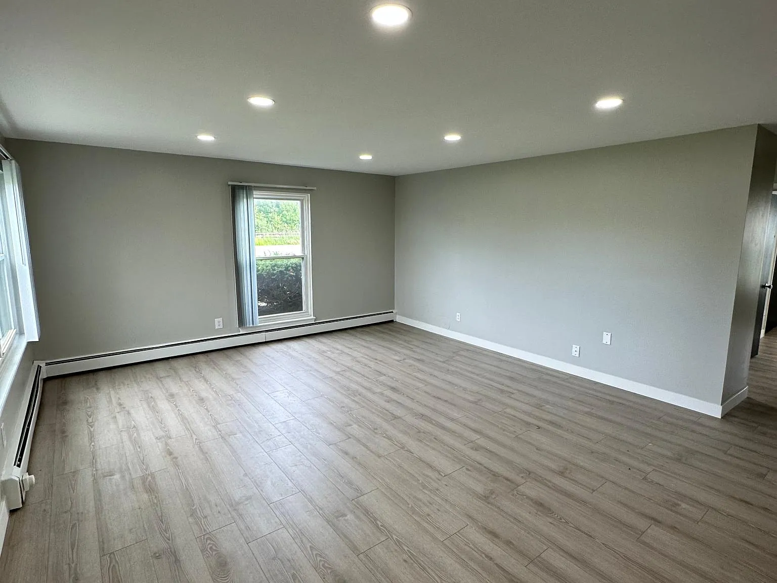 2 bed, 900 sqft, $1,395 — Photo 2