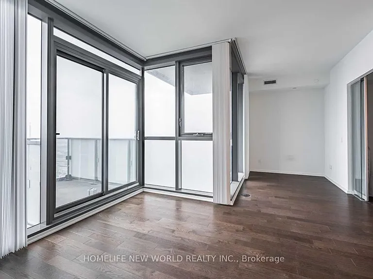 16 Bonnycastle St #1206 — Photo 7