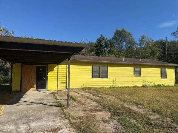 3318 19th St, Orange, TX 77630