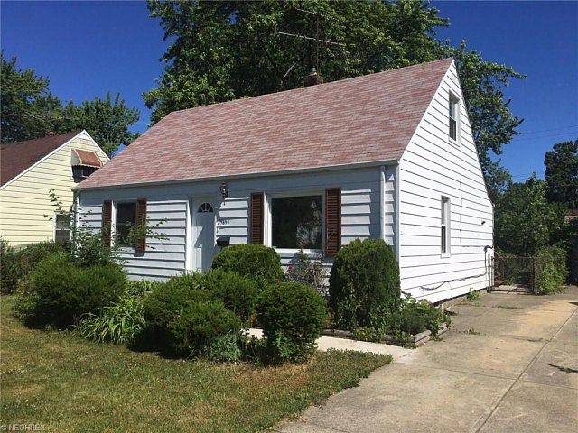 1st image of 25651 Richards Ave