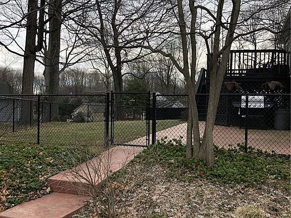3rd image of 2048 Hickory Ave NE
