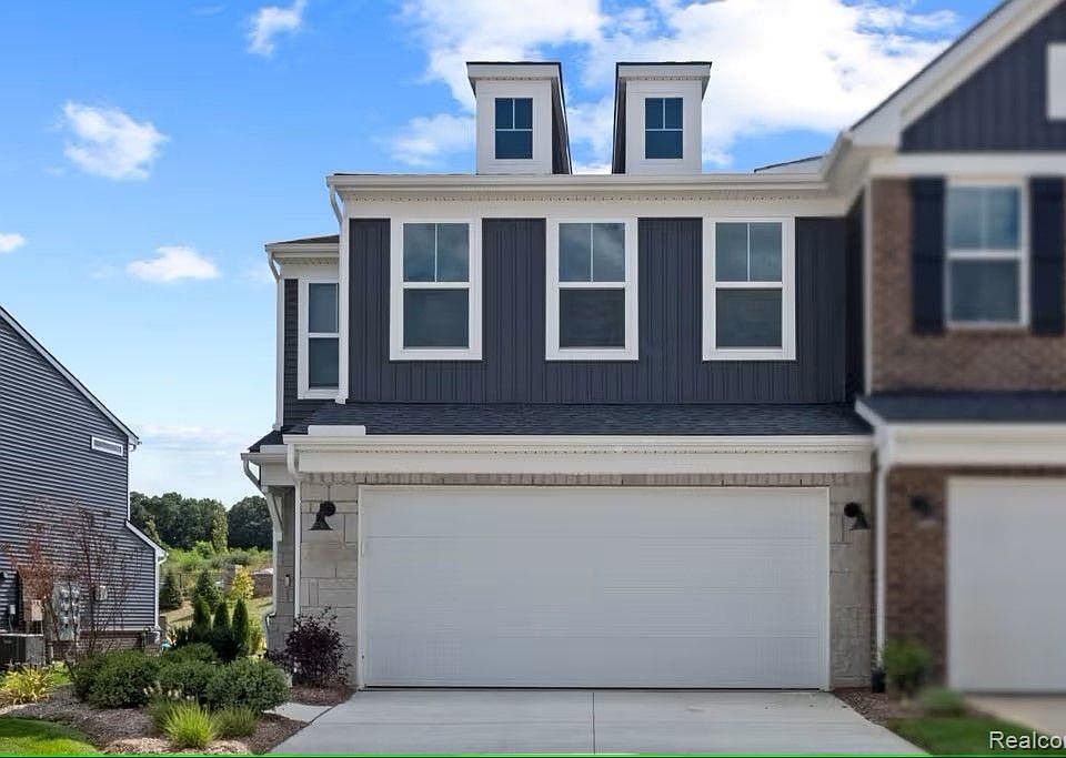 1st image of 1454 Superior Dr