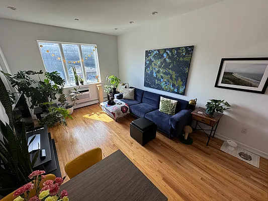 Rented by R Management | media 5