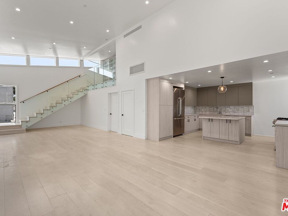 1st image of 734 Indiana Ave