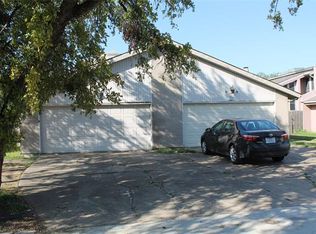 217 W Rochelle Rd, Irving, TX 75062