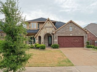 1204 E Shawnee Dr, Aubrey, TX 76227