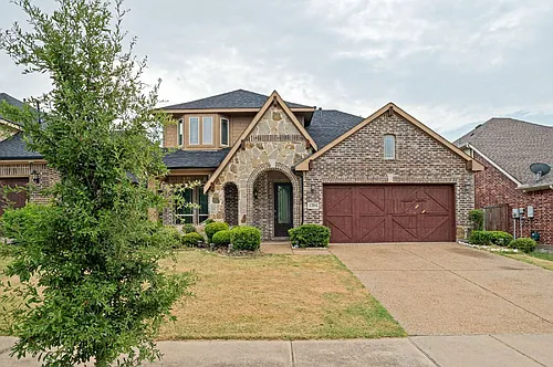 1204 E Shawnee Dr Photo 1