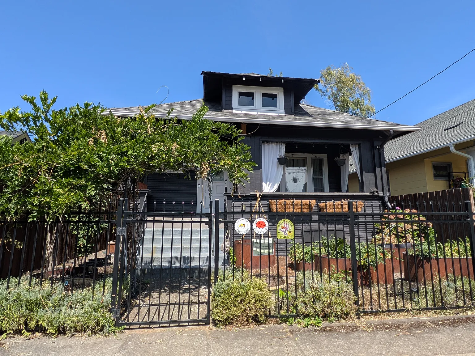 3919 SE Grant Ct — Photo 1