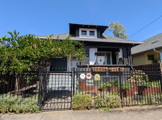 3919 SE Grant Ct, Portland, OR 97214