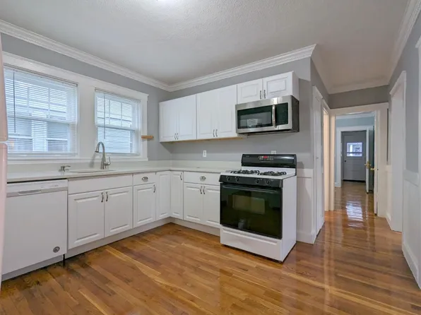 8 Edgar Ct #2, Somerville, MA 02145