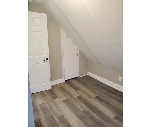 17 W Talbott St Photo 1