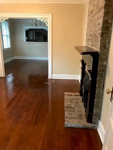 5931 Freret St — Photo 3