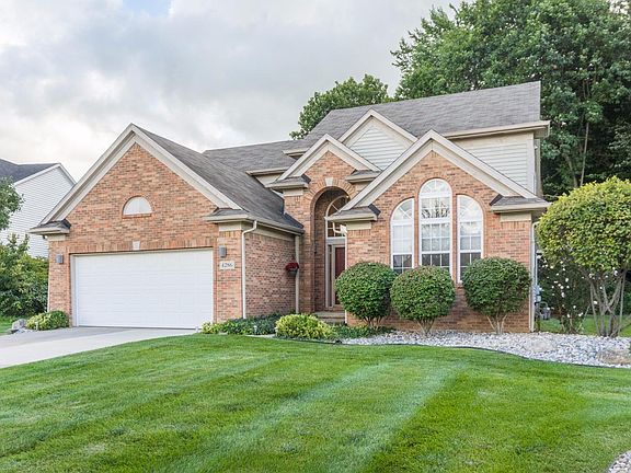 2nd image of 4268 Woodstream Dr