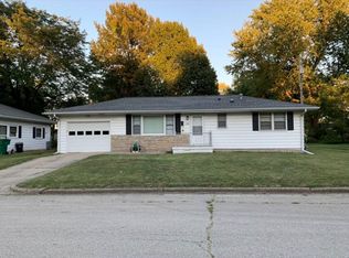 136 S 26th St, Decatur, IL 62521