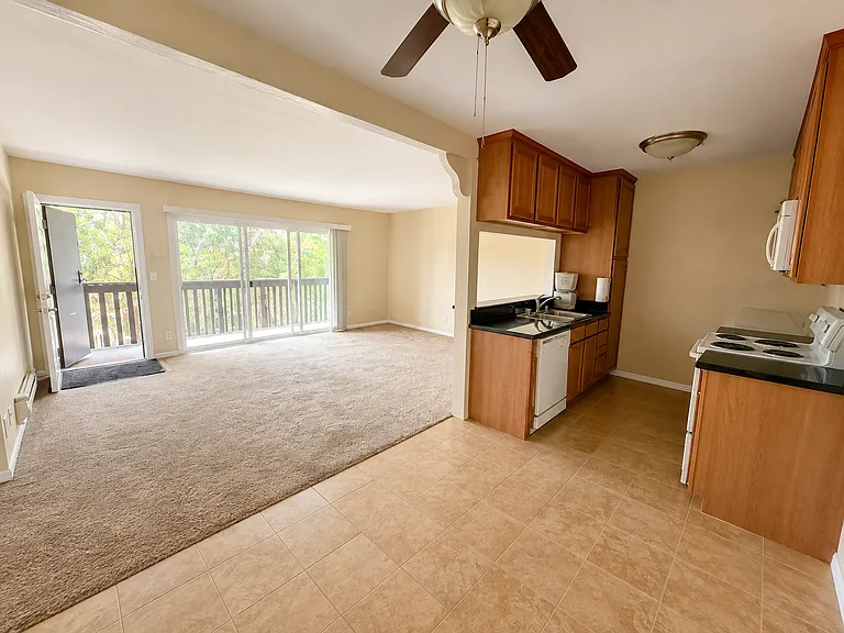 23314 Marigold Ave #S-202 — Photo 3