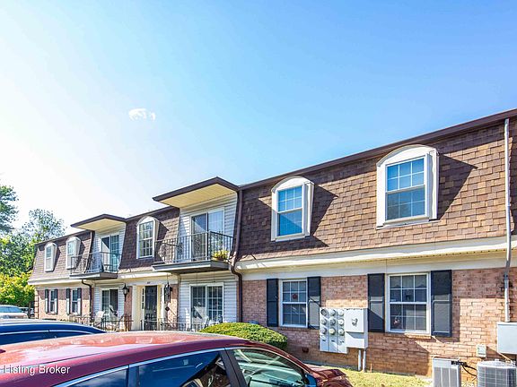 3rd image of 205 Flanders Ct APT 8
