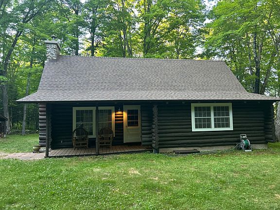 2nd image of 2674 Sunrise Cir